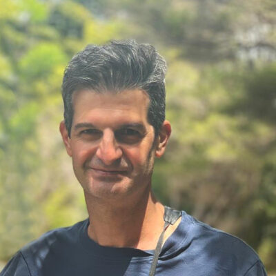 Dr Babak Adeli