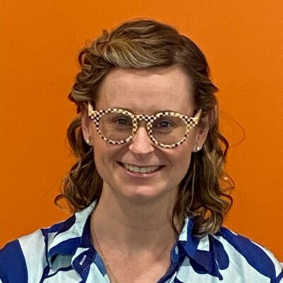 Dr Ebonney van der Meer