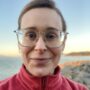 Dr Ebonney van der Meer