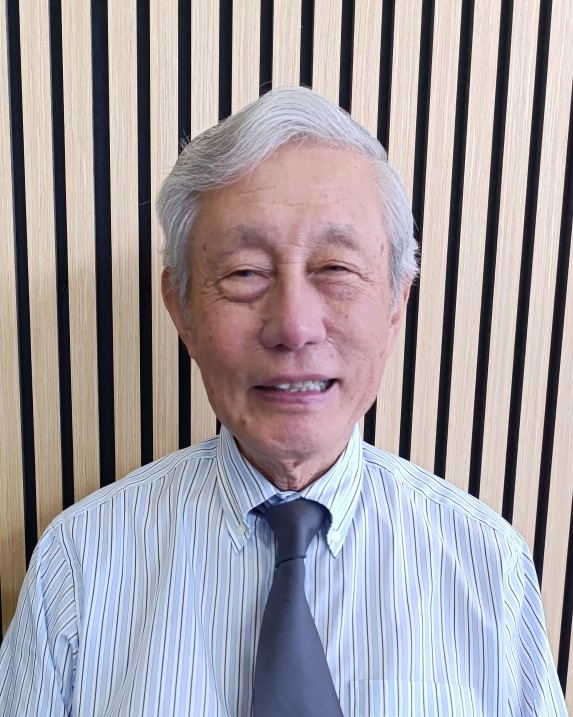 Dr Kok Tan