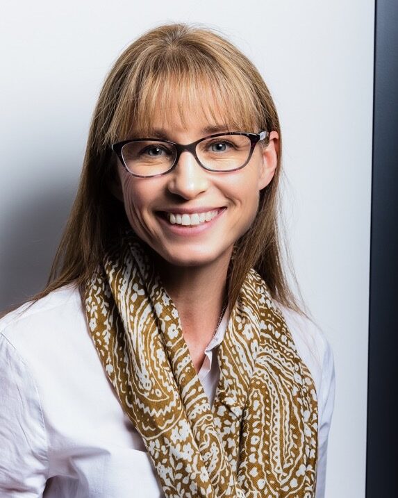Dr Nicole Langsford