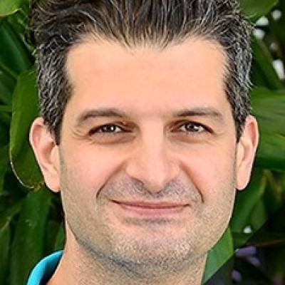 Dr Babek Adeli