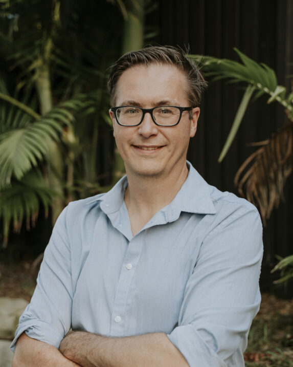 Dr Paul Shire