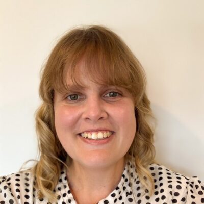 Dr Ashleyn Smith