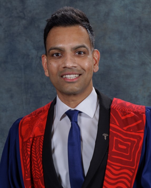 Dr Avin Fernando