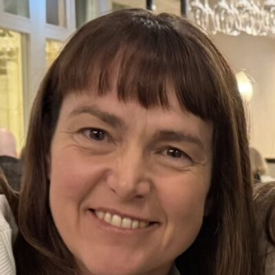 Dr Caroline Ahern