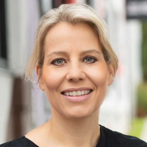 Dr Jenny Sharwood