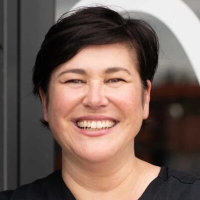 Dr Julie Bartlett